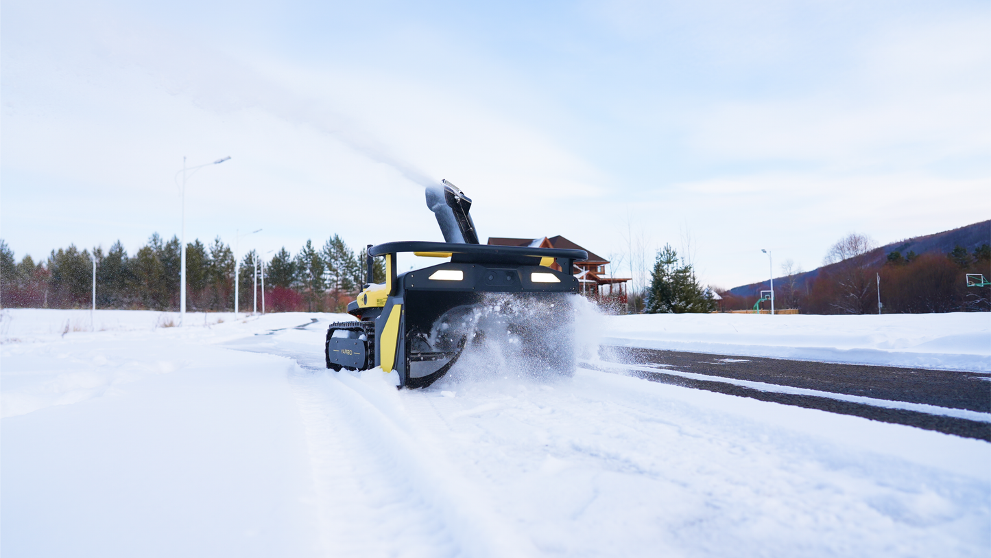 Refurbished Yarbo Core 2024/25 +Snowblower image 1